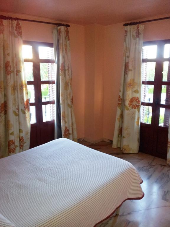 Hostal Rio De Oro Alcala La Real Ruang foto