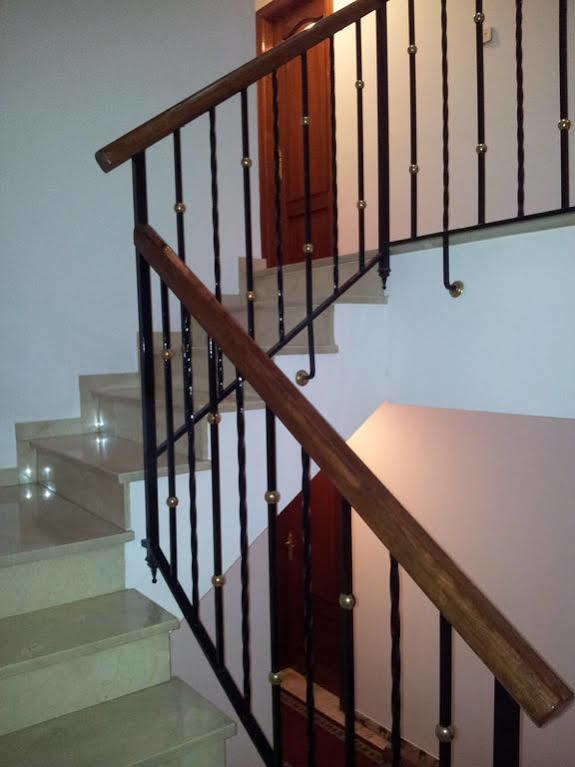 Hostal Rio De Oro Alcala La Real Bagian luar foto