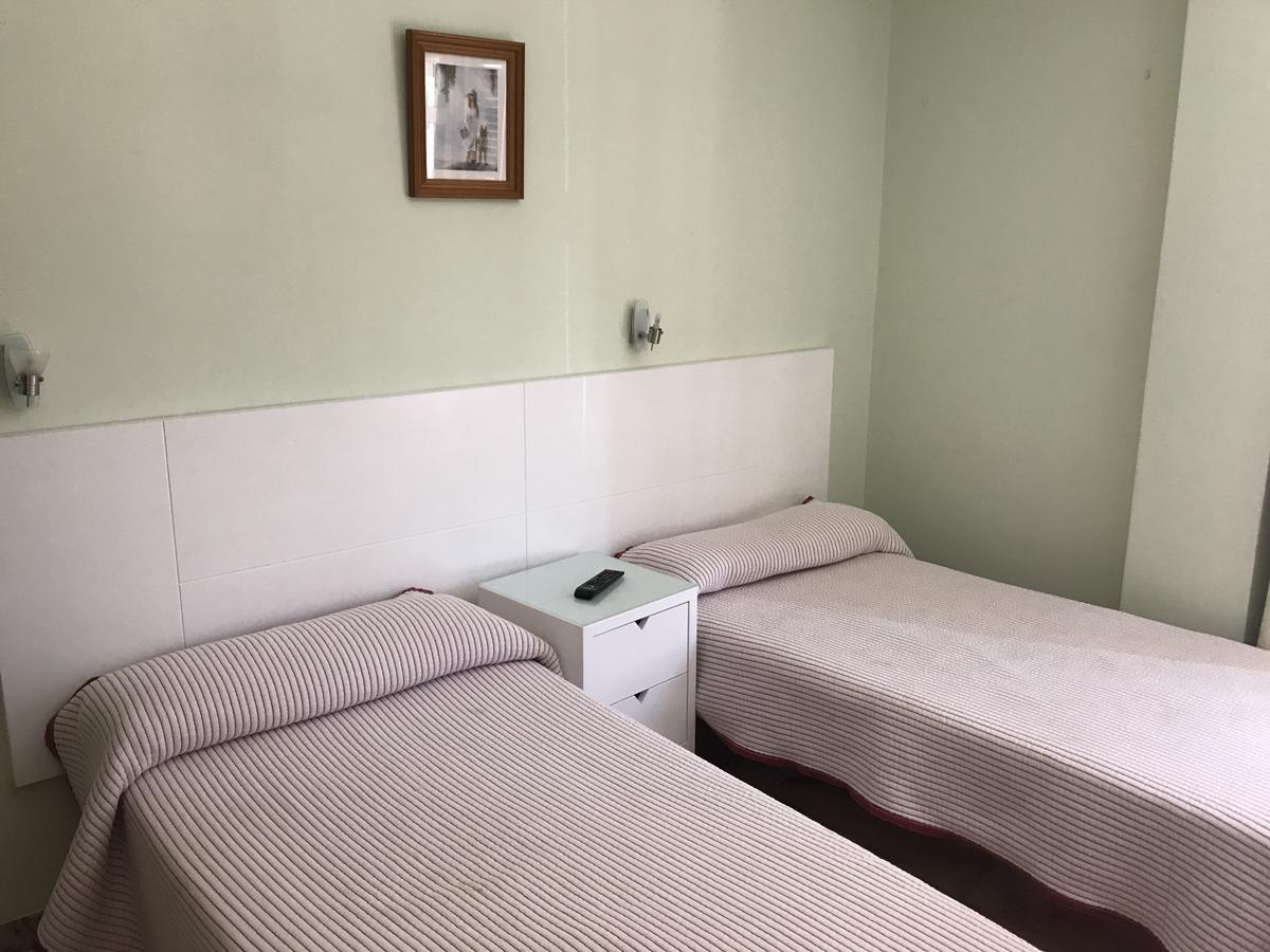 Hostal Rio De Oro Alcala La Real Bagian luar foto