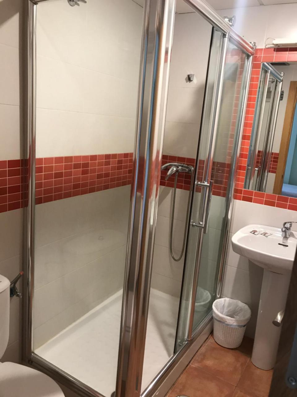 Hostal Rio De Oro Alcala La Real Bagian luar foto