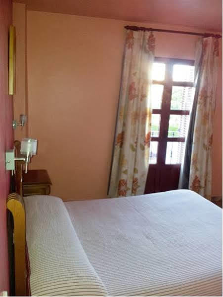 Hostal Rio De Oro Alcala La Real Bagian luar foto