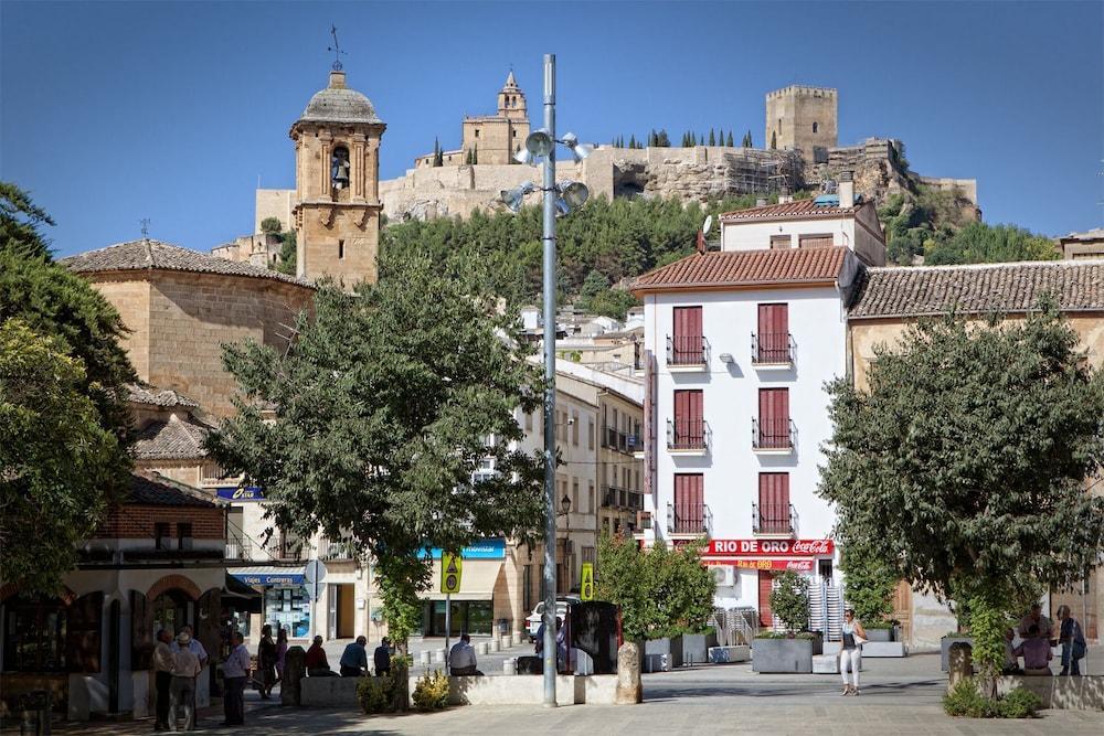 Hostal Rio De Oro Alcala La Real Bagian luar foto