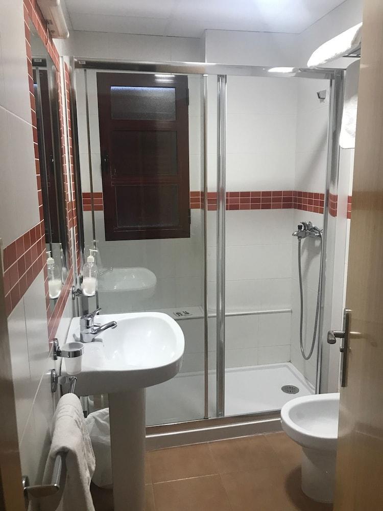 Hostal Rio De Oro Alcala La Real Bagian luar foto